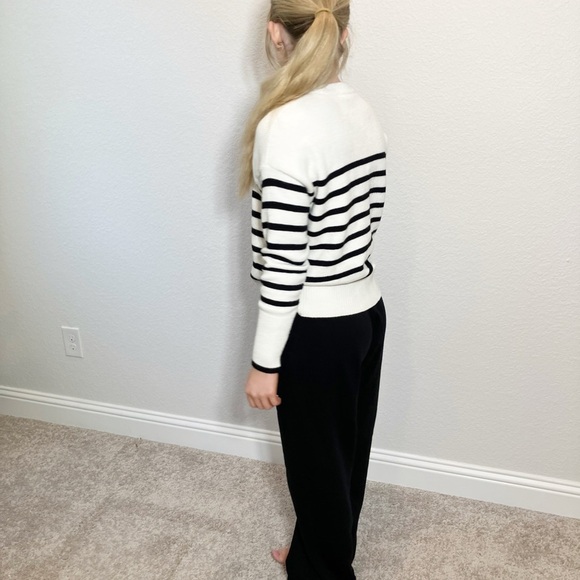 Philosophy🔥SALE🔥 Philosophy black and ivory stripe sweater Small - Picture 9 of 10